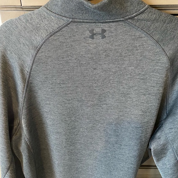 Under Armour 1/4 Zip Cold Gear Pullover - Picture 4 of 6